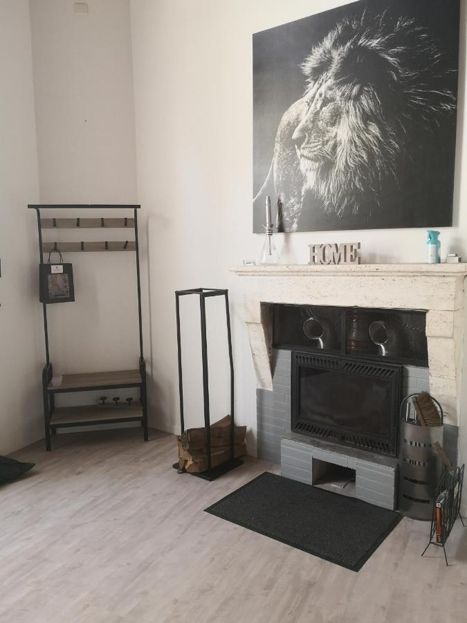 Villa Chez Alex et Sophie à Louzac-Saint-Andre Extérieur photo